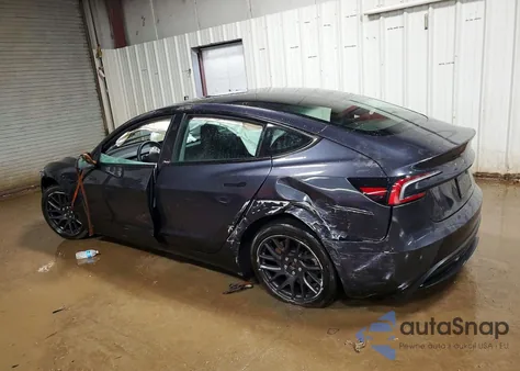 2024 Tesla Model 3 z USA, uszkodzony, nr VIN 5YJ3E1EB6RF795732